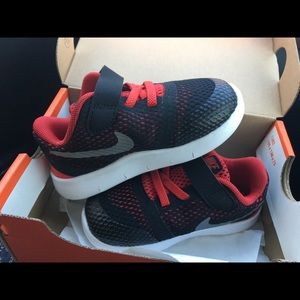 Toddler Nike brand new(unisex)